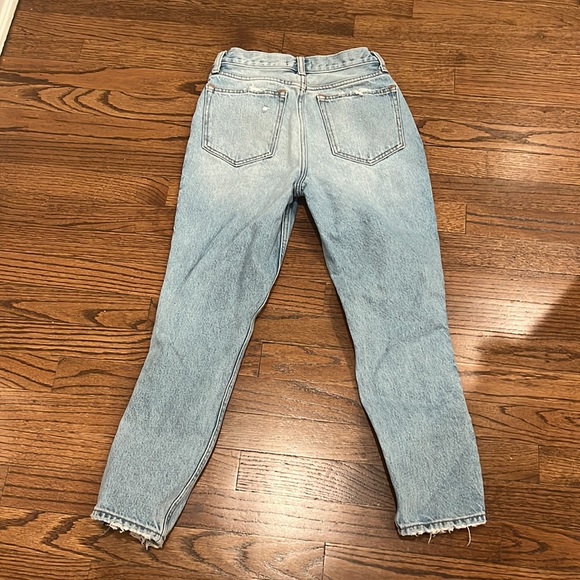 Abercrombie & Fitch High Rise Mom Jean Zipper Side size 24 00 Light Wash - Picture 3 of 5